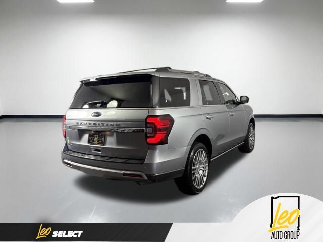 Used 2024 Ford Expedition Limited AWD/4WD image 4