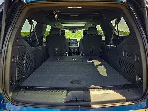 New 2026 GMC Yukon XL Elevation w/ Elevation Premium Package AWD/4WD image 37