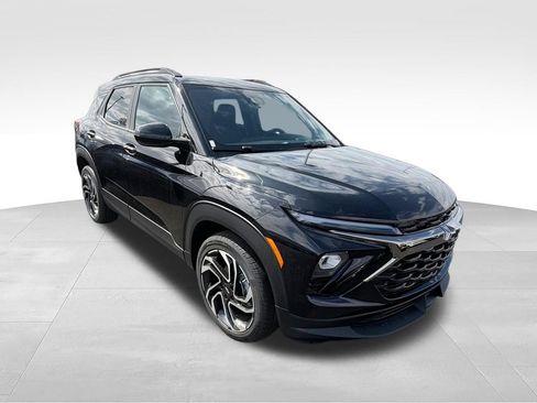 New 2026 Chevrolet TrailBlazer RS w/ Driver Confidence Package FWD image 2