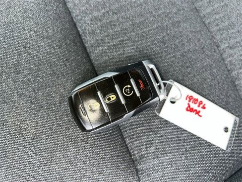 Used 2019 RAM 1500 Big Horn image 25