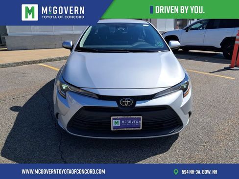 Used 2023 Toyota Corolla LE FWD image 8