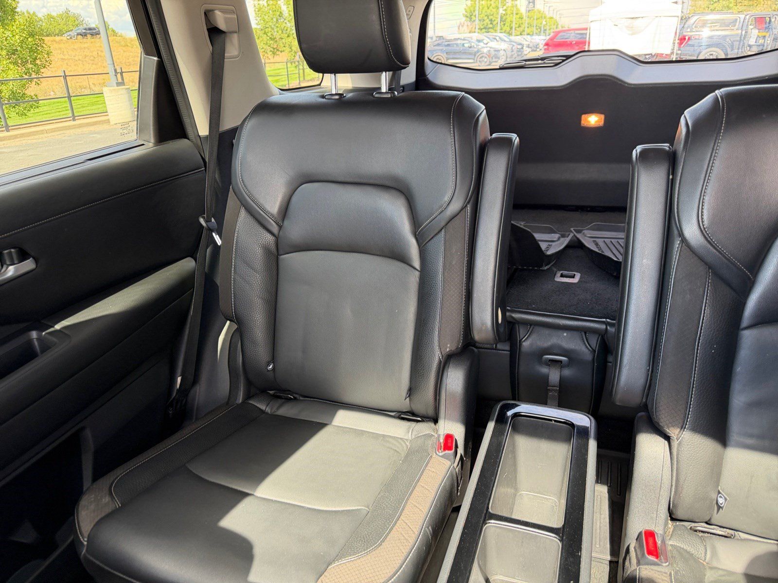 Used 2022 Nissan Pathfinder SL w/ SL Premium Package AWD/4WD image 18