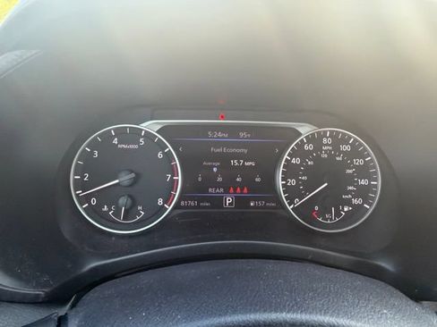 Used 2021 Nissan Sentra SR FWD image 13