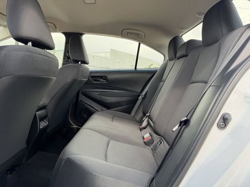 Used 2025 Toyota Corolla LE FWD image 27