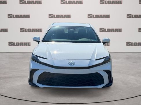 Used 2025 Toyota Camry SE w/ Convenience Package FWD image 8