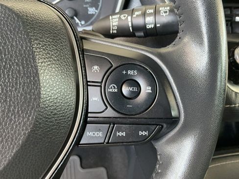 Used 2024 Toyota Corolla SE FWD image 13