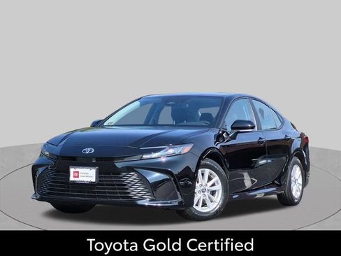 Certified 2025 Toyota Camry LE FWD image 1