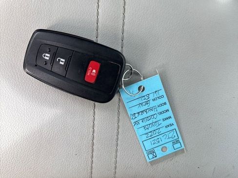 Used 2022 Toyota Corolla XSE FWD image 7