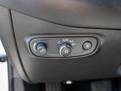 Used 2020 Chevrolet Equinox LT AWD/4WD image 20