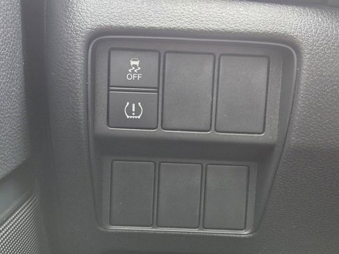 Used 2019 Honda CR-V LX image 12