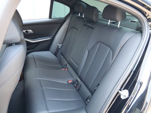 Used 2020 BMW 330i Sedan w/ Driving Assistance Package RWD image 35