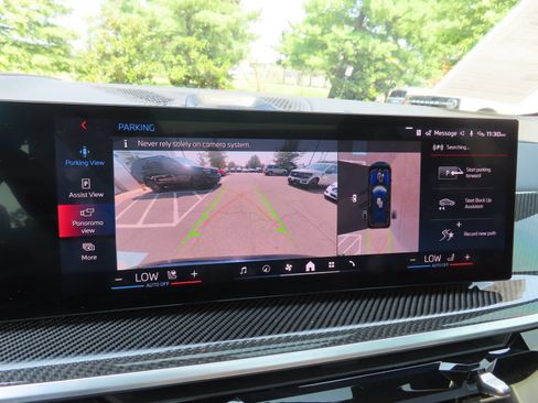 Used 2024 BMW X7 M60i w/ Executive Package AWD/4WD image 24