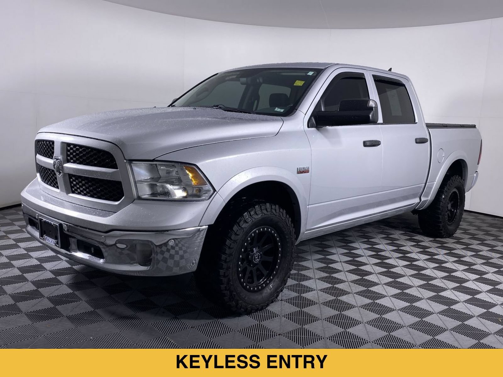 Used 2014 RAM 1500 Outdoorsman AWD/4WD image 15