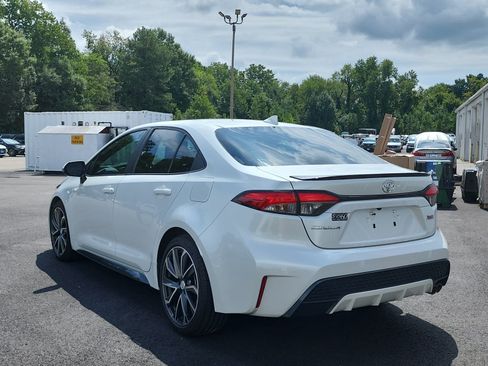 Used 2022 Toyota Corolla XSE FWD image 3