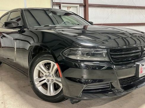 Used 2023 Dodge Charger SXT image 1