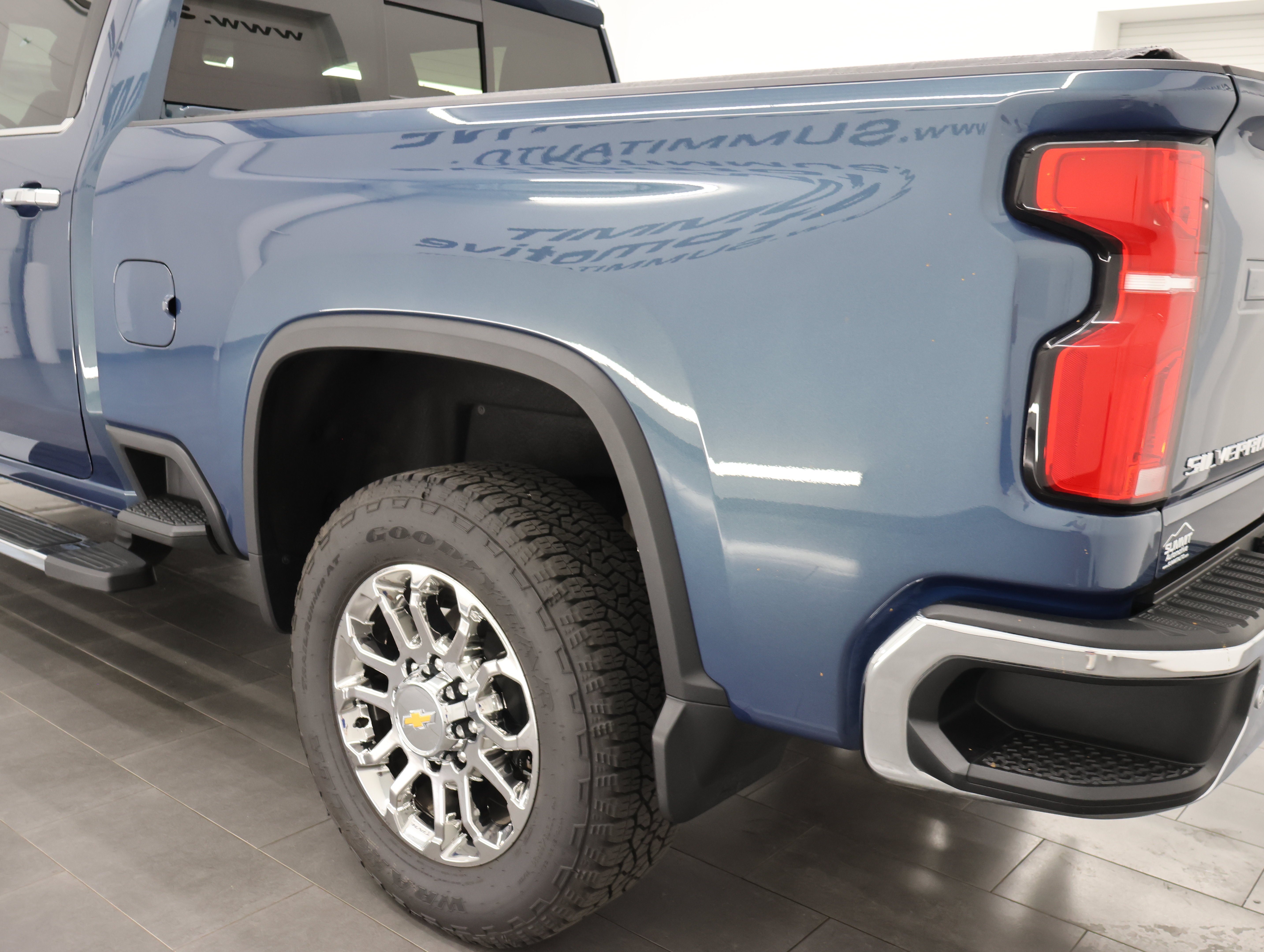 Used 2026 Chevrolet Silverado 3500 LTZ w/ LTZ Plus Package AWD/4WD image 37