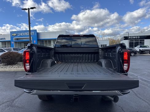 New 2026 GMC Sierra 2500 SLE w/ Preferred Package image 31