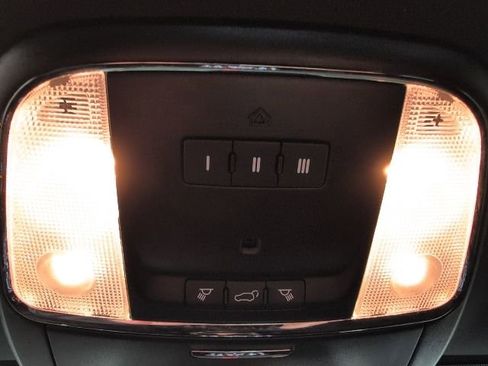 Used 2021 Jeep Grand Cherokee Altitude AWD/4WD image 28