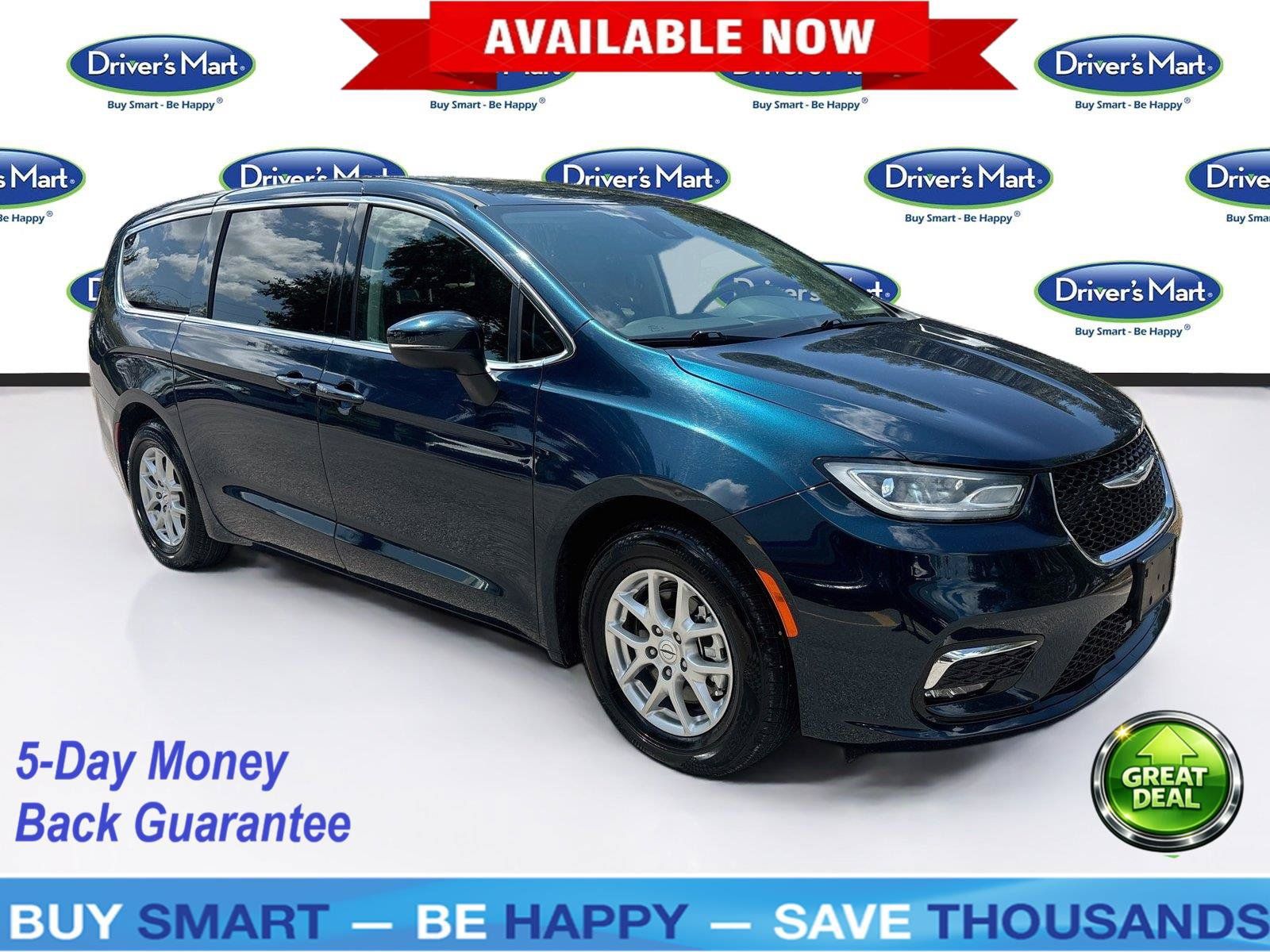 Used 2023 Chrysler Pacifica Touring-L FWD image 1