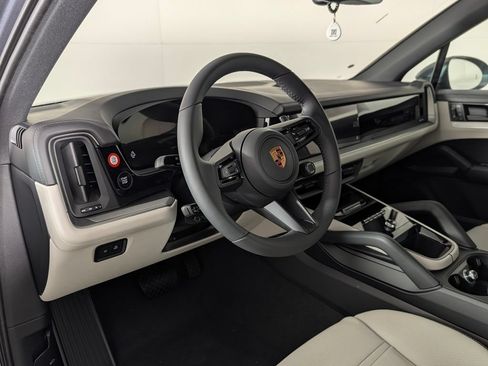 New 2026 Porsche Cayenne AWD/4WD image 4