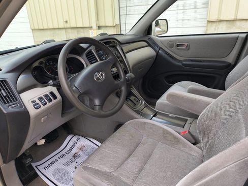 Used 2003 Toyota Highlander 4WD V6 image 3