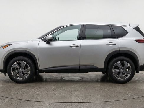 Used 2025 Nissan Rogue SV FWD image 5