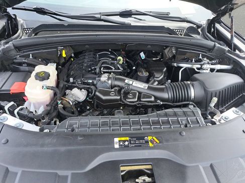 Certified 2023 Jeep Grand Cherokee Laredo w/ Luxury Tech Group I AWD/4WD image 29