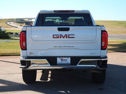 Used 2025 GMC Sierra 1500 SLT w/ SLT Premium Package AWD/4WD image 11