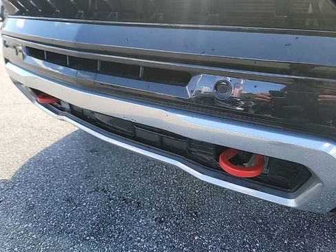 Used 2025 Chevrolet Tahoe Z71 image 11