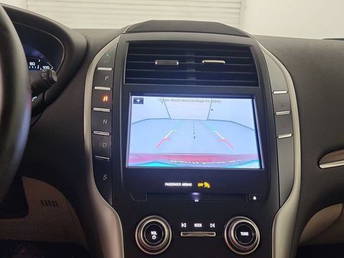 Used 2019 Lincoln MKC Select w/ Select Plus Package AWD/4WD image 25