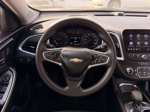 Used 2023 Chevrolet Malibu LT image 15