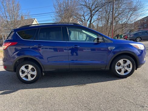 Used 2014 Ford Escape SE w/ Equipment Group 201A image 6