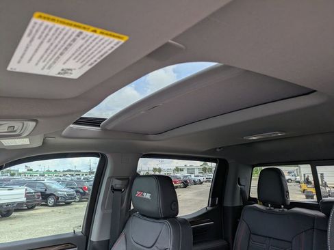 New 2025 Chevrolet Silverado 1500 RST image 18