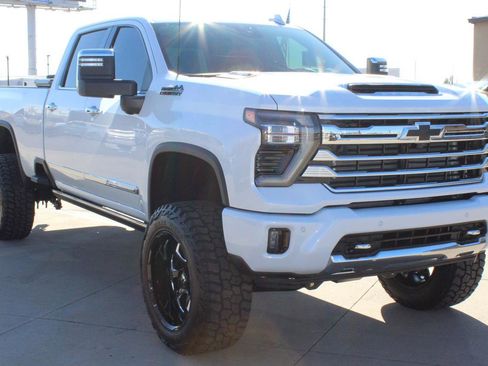 Used 2026 Chevrolet Silverado 3500 High Country w/ High Country Premium Package image 10