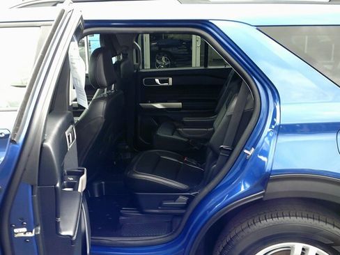 Used 2023 Ford Explorer XLT w/ Equipment Group 202A image 20