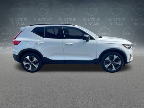 Used 2023 Volvo XC40 B5 Plus w/ Protection Package Premier image 83