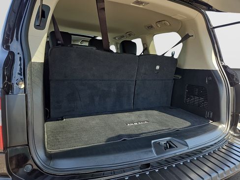 Used 2024 Nissan Armada SL AWD/4WD image 9