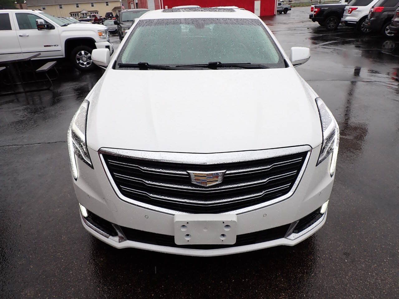 Used 2019 Cadillac XTS Luxury AWD/4WD image 2