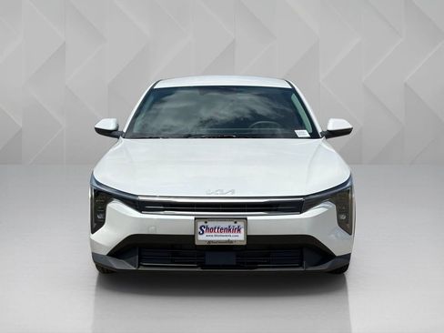 New 2026 Kia K4 FWD image 2