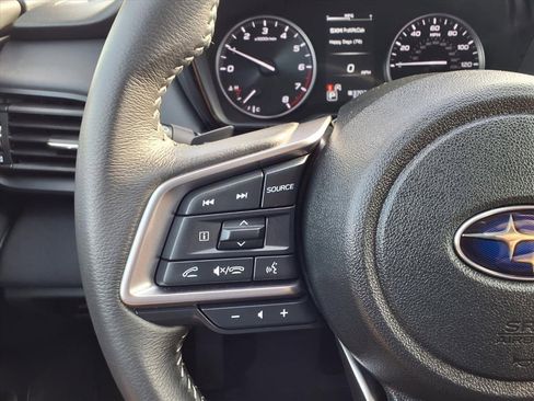 Used 2025 Subaru Outback Premium w/ Popular Package #1A image 10