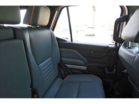 Used 2025 Toyota 4Runner Trailhunter AWD/4WD image 10