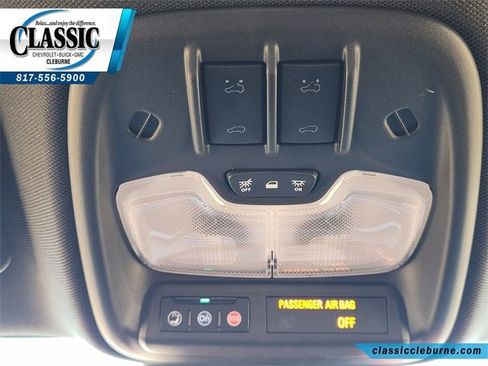 Used 2025 GMC Canyon AT4 w/ Nightfall Edition image 20