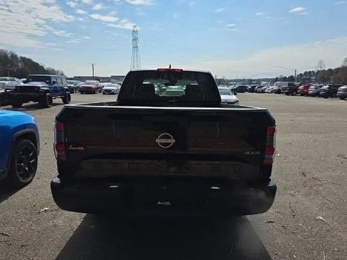 Used 2025 Nissan Frontier S image 5