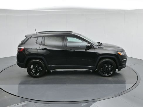Used 2021 Jeep Compass Latitude image 42