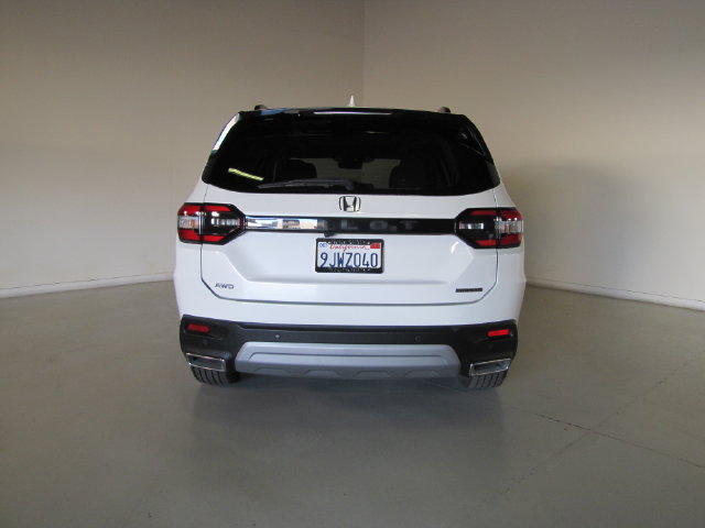 Certified 2024 Honda Pilot Touring image 47