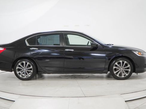 Used 2015 Honda Accord LX image 12