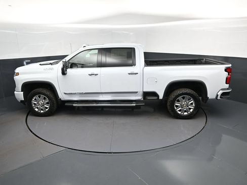 New 2026 Chevrolet Silverado 2500 High Country w/ High Country Premium Package AWD/4WD image 40