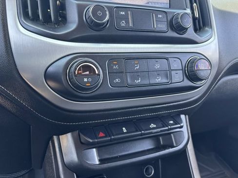 Used 2020 GMC Canyon SLE w/ Elevation Edition RWD image 24