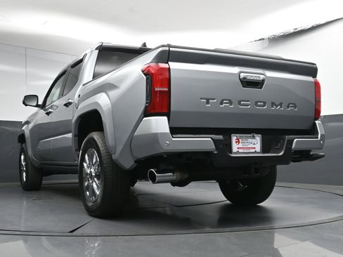 Used 2024 Toyota Tacoma Limited image 24