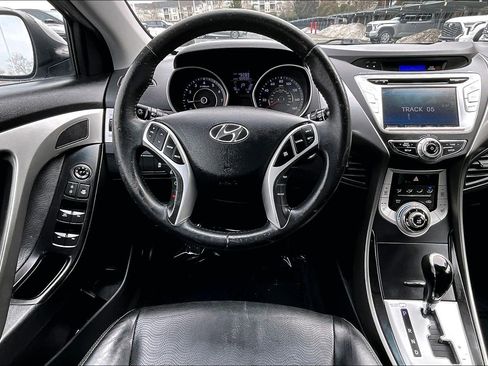 Used 2012 Hyundai Elantra Limited w/ Technology Pkg 5 image 5